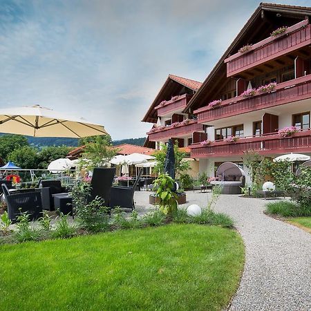 Familien- Und Wellnesshotel "Viktoria" اوبرستدورف المظهر الخارجي الصورة