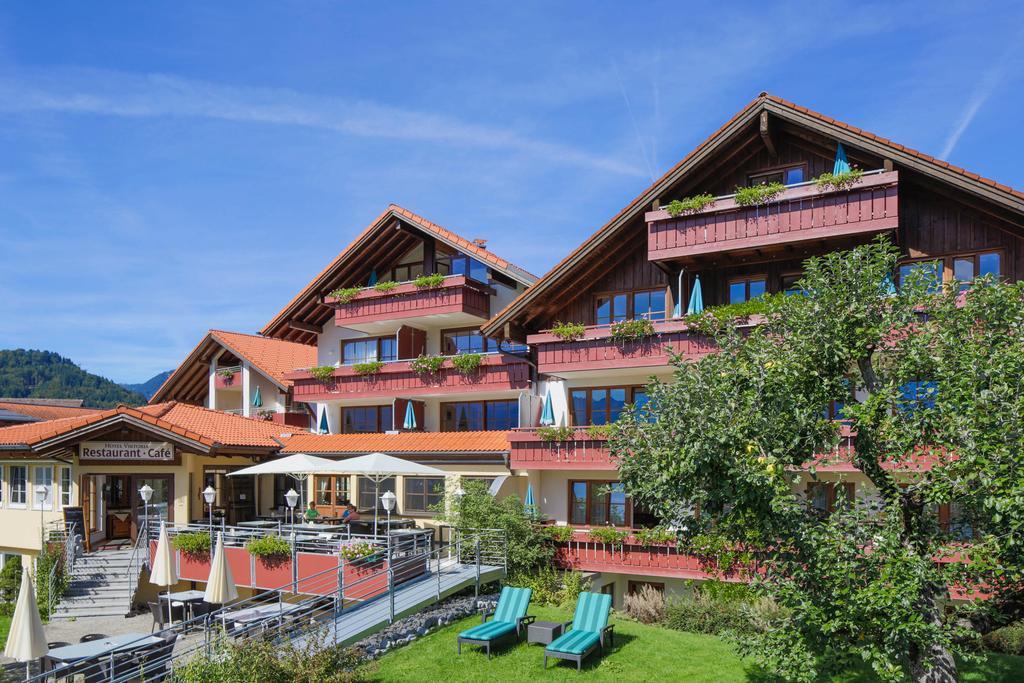 Familien- Und Wellnesshotel "Viktoria" اوبرستدورف الغرفة الصورة