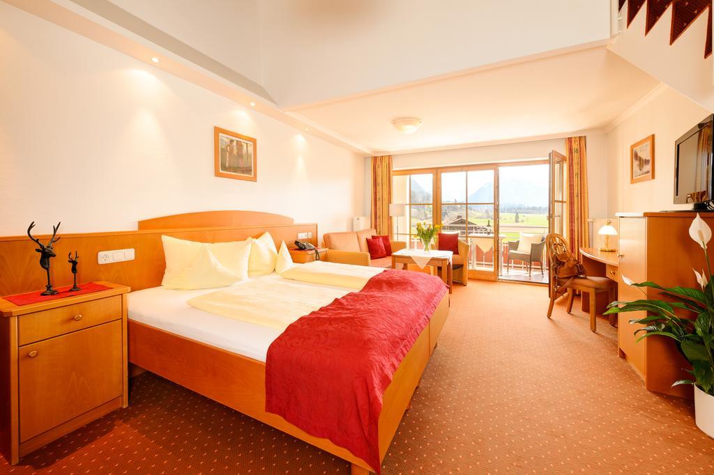 Familien- Und Wellnesshotel "Viktoria" اوبرستدورف المظهر الخارجي الصورة