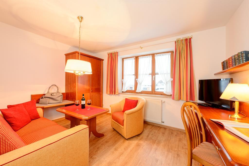 Familien- Und Wellnesshotel "Viktoria" اوبرستدورف المظهر الخارجي الصورة